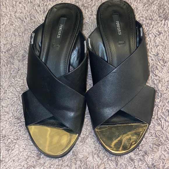 Chunky heel sandal - Picture 2 of 3